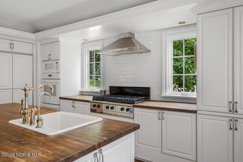 Tiny photo for 4309 Brookside Road, Ottawa Hills, OH 43615 (MLS # 10003919)