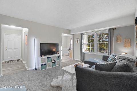 Tiny photo for 5533 Cresthaven Lane # 5 - 2a, Toledo, OH 43614 (MLS # 10000148)