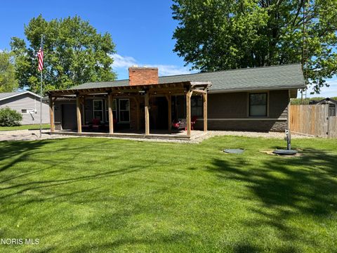 Tiny photo for 13888 County Road R, Napoleon, OH 43545 (MLS # 10007650)