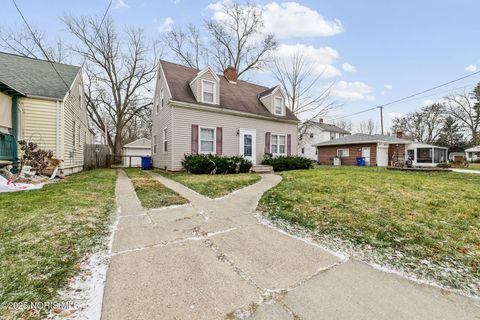 Tiny photo for 419 Bender Drive, Toledo, OH 43609 (MLS # 10002510)