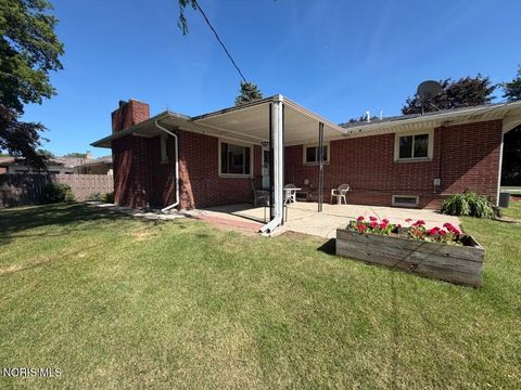 Tiny photo for 2917 Shoreland Avenue, Toledo, OH 43611 (MLS # 10008697)