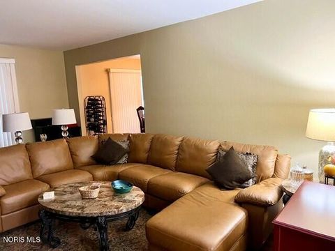 Tiny photo for 2432 Morningdew Boulevard, Maumee, OH 43537 (MLS # 10008146)
