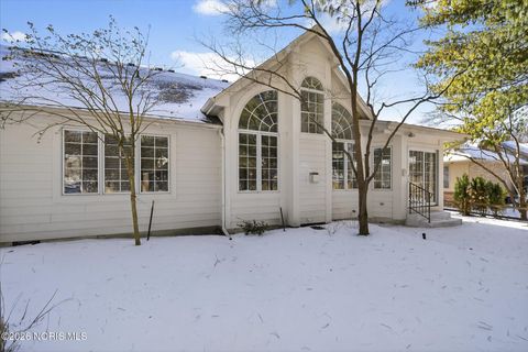 Tiny photo for 6934 Cedar Creek Lane, Toledo, OH 43617 (MLS # 10003418)