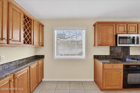 Tiny photo for 6934 Cedar Creek Lane, Toledo, OH 43617 (MLS # 10003418)