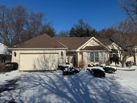Photo of 6934 Cedar Creek Lane, Toledo, OH 43617 (MLS # 10003418)