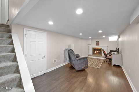 Tiny photo for 3638 Garrison Rd RD, Toledo, OH 43613 (MLS # 10008328)