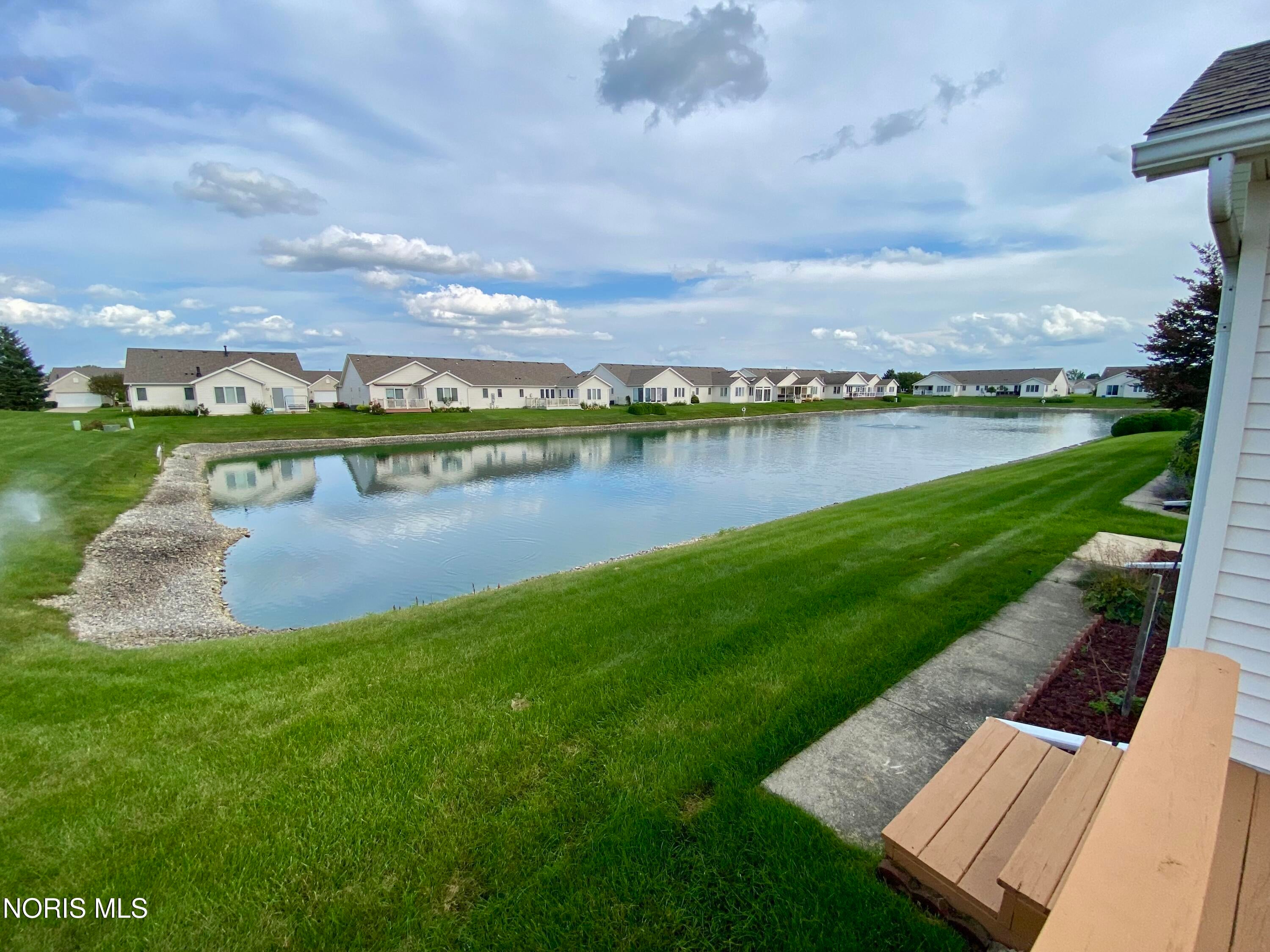 4255 W Waterbend Drive