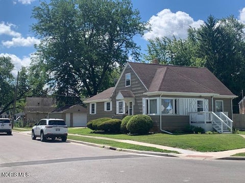 Homes For Sale - 1803 Winston Boulevard<br/> Toledo, OH 43614