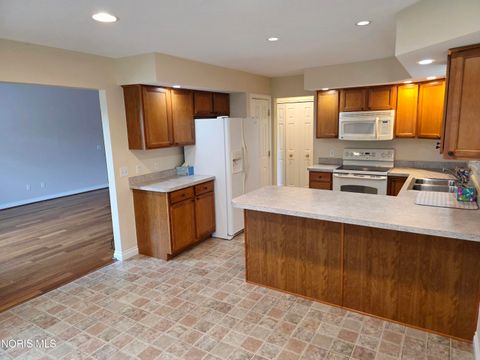 Tiny photo for 26380 Whitewater Drive, Perrysburg, OH 43551 (MLS # 10008956)
