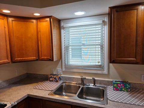 Tiny photo for 26380 Whitewater Drive, Perrysburg, OH 43551 (MLS # 10008956)