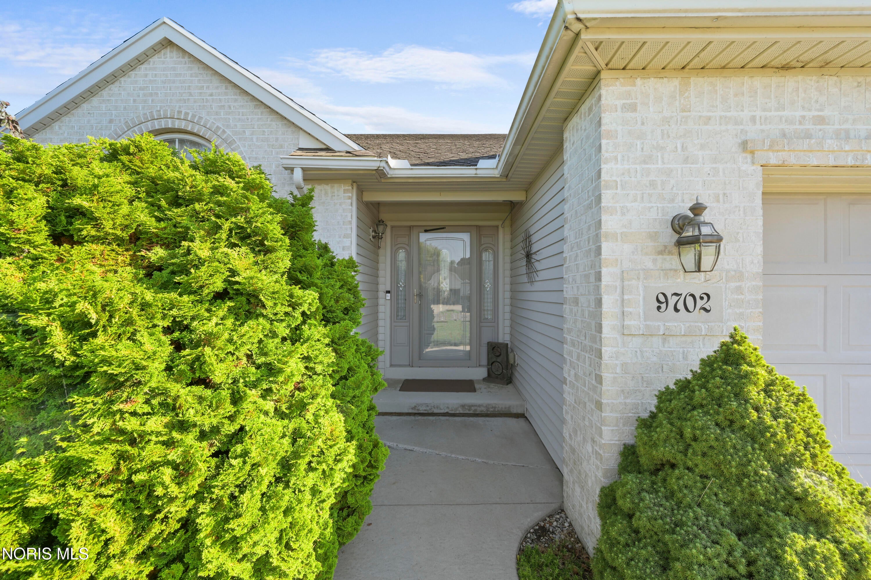 9702 Belmont Circle
