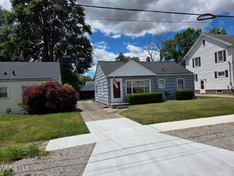 Tiny photo for 5921 Murnen Road, Toledo, OH 43623 (MLS # 10009272)