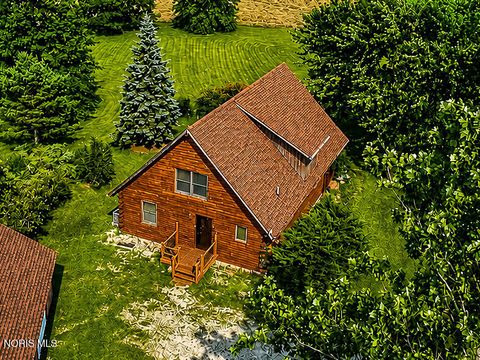 Photo of 305 S Toussaint-portage Road, Oak Harbor, OH 43449 (MLS # 10009995)