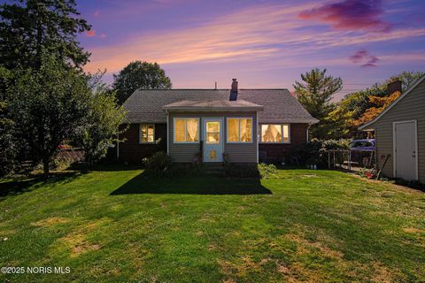 Tiny photo for 2809 Starr Avenue, Oregon, OH 43616 (MLS # 10000257)
