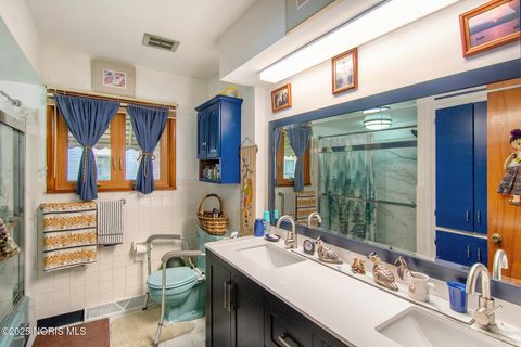 Tiny photo for 2809 Starr Avenue, Oregon, OH 43616 (MLS # 10000257)