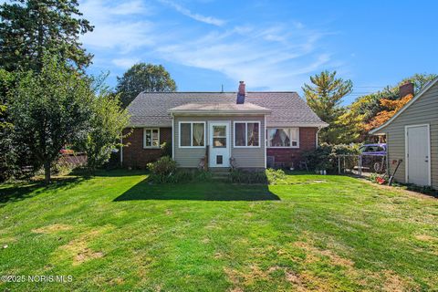 Tiny photo for 2809 Starr Avenue, Oregon, OH 43616 (MLS # 10000257)