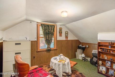 Tiny photo for 2809 Starr Avenue, Oregon, OH 43616 (MLS # 10000257)