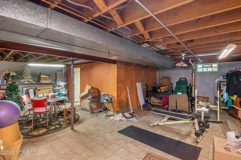 Tiny photo for 2809 Starr Avenue, Oregon, OH 43616 (MLS # 10000257)