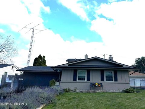 Photo of 5960 Vistamar Road, Toledo, OH 43611 (MLS # 10002290)