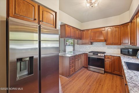 Tiny photo for 5470 Douglas Road, Toledo, OH 43613 (MLS # 10000495)