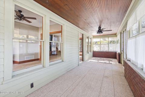 Tiny photo for 5470 Douglas Road, Toledo, OH 43613 (MLS # 10000495)