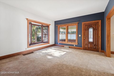 Tiny photo for 5470 Douglas Road, Toledo, OH 43613 (MLS # 10000495)
