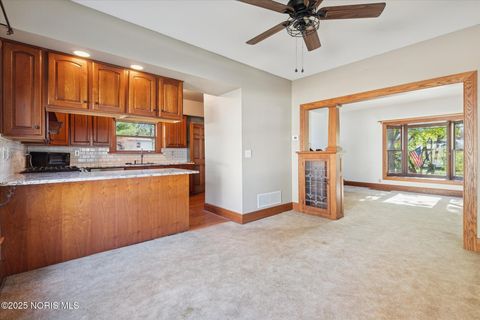 Tiny photo for 5470 Douglas Road, Toledo, OH 43613 (MLS # 10000495)