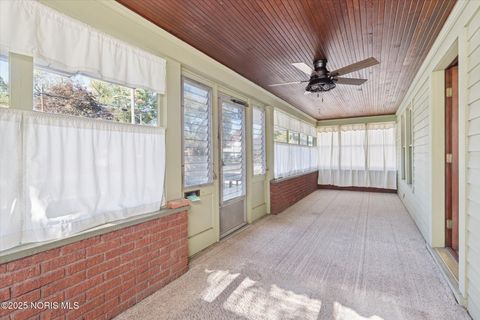 Tiny photo for 5470 Douglas Road, Toledo, OH 43613 (MLS # 10000495)