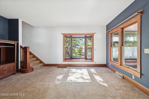 Tiny photo for 5470 Douglas Road, Toledo, OH 43613 (MLS # 10000495)