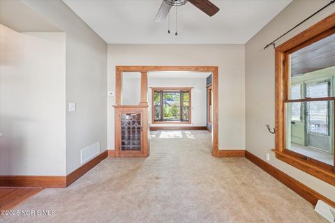 Tiny photo for 5470 Douglas Road, Toledo, OH 43613 (MLS # 10000495)