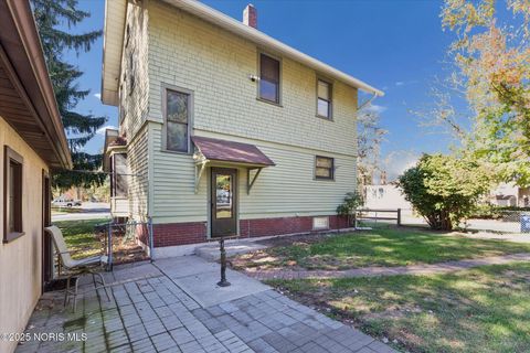 Tiny photo for 5470 Douglas Road, Toledo, OH 43613 (MLS # 10000495)