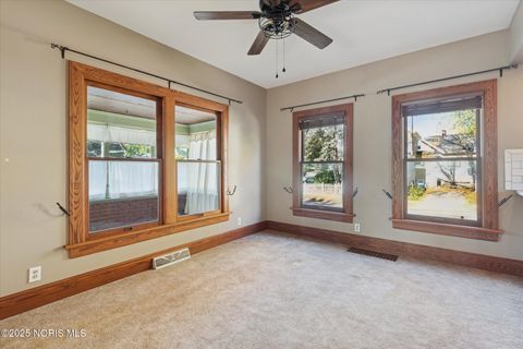 Tiny photo for 5470 Douglas Road, Toledo, OH 43613 (MLS # 10000495)
