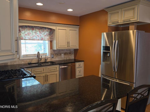 Tiny photo for 4550 Sadalia Road, Toledo, OH 43623 (MLS # 10012823)