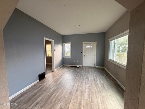 Tiny photo for 611 Oswald Street, Toledo, OH 43605 (MLS # 10014016)