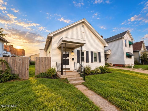 Homes For Sale - 611 Oswald Street<br/> Toledo, OH 43605
