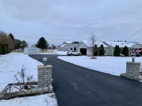 Tiny photo for 27800 E Broadway Street, Walbridge, OH 43465 (MLS # 10001976)