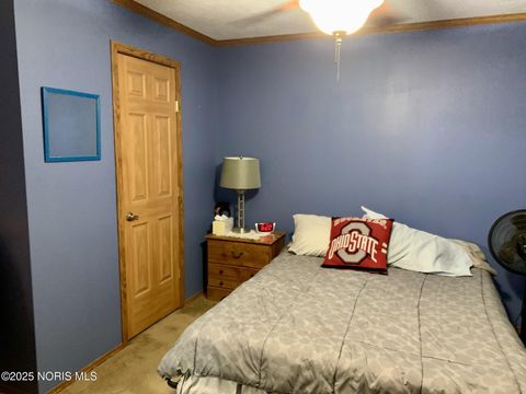 Tiny photo for 27800 E Broadway Street, Walbridge, OH 43465 (MLS # 10001976)