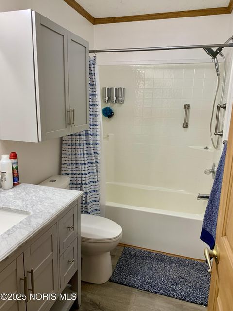 Tiny photo for 27800 E Broadway Street, Walbridge, OH 43465 (MLS # 10001976)