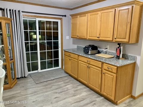 Tiny photo for 27800 E Broadway Street, Walbridge, OH 43465 (MLS # 10001976)