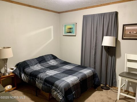 Tiny photo for 27800 E Broadway Street, Walbridge, OH 43465 (MLS # 10001976)