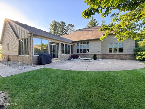 Tiny photo for 891 Elk Ridge Road, Northwood, OH 43619 (MLS # 10008758)