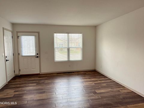 Tiny photo for 5733 Aurora Place # 30, Sylvania, OH 43560 (MLS # 10005213)
