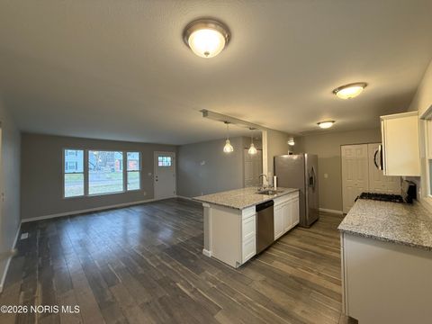 Tiny photo for 3234 Elmview Drive, Toledo, OH 43613 (MLS # 10002770)