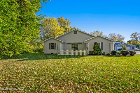 Tiny photo for 216 Grand Avenue, Clyde, OH 43410 (MLS # 10000397)
