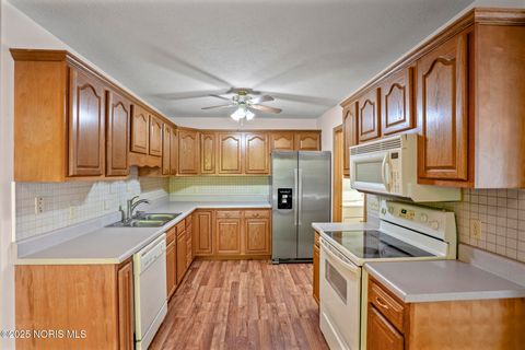 Tiny photo for 216 Grand Avenue, Clyde, OH 43410 (MLS # 10000397)