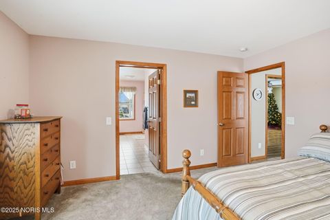 Tiny photo for 1405 Fairway Drive, Fostoria, OH 44830 (MLS # 10002013)