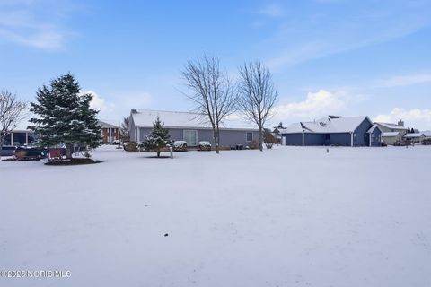 Tiny photo for 1405 Fairway Drive, Fostoria, OH 44830 (MLS # 10002013)