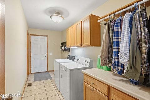 Tiny photo for 1405 Fairway Drive, Fostoria, OH 44830 (MLS # 10002013)