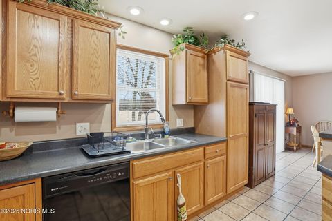 Tiny photo for 1405 Fairway Drive, Fostoria, OH 44830 (MLS # 10002013)