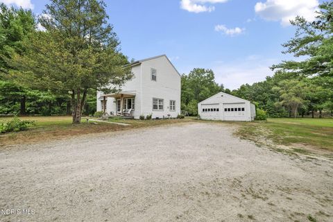 Photo of 3725 Eber Road, Monclova, OH 43542 (MLS # 10005980)